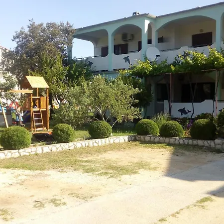 Ivan & Mirjana 1 Lopar